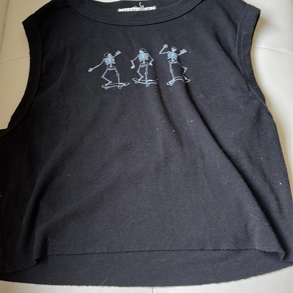 NIKXIE black skeleton skating tank top, kids large,fits loose